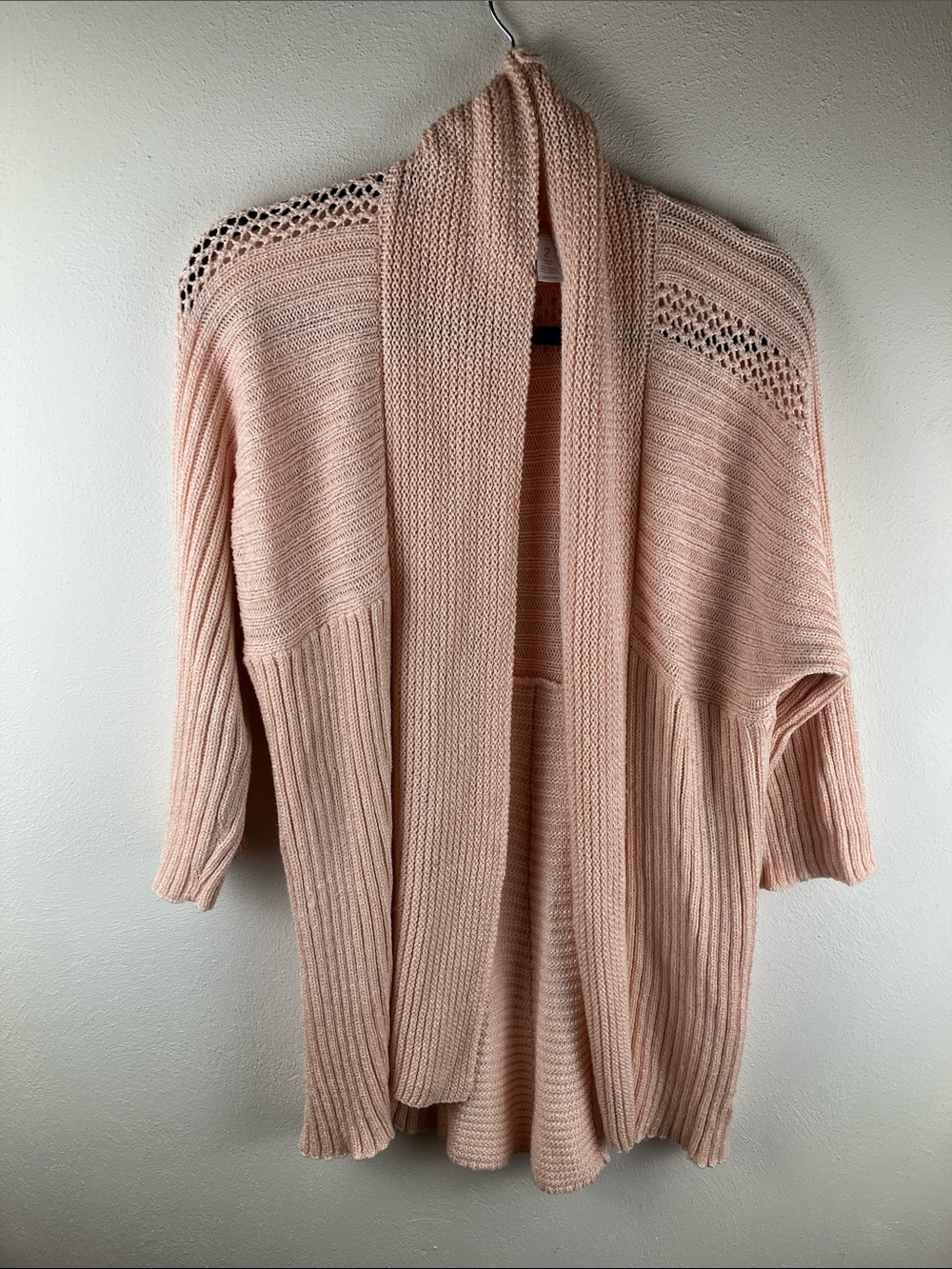 Chico's Light Pink Open Knit Front Cardigan Sweater Sz 2 L Ribbed 3/4 Sleeve